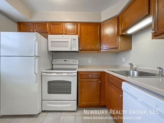 Building Photo - 104 W Steuben St