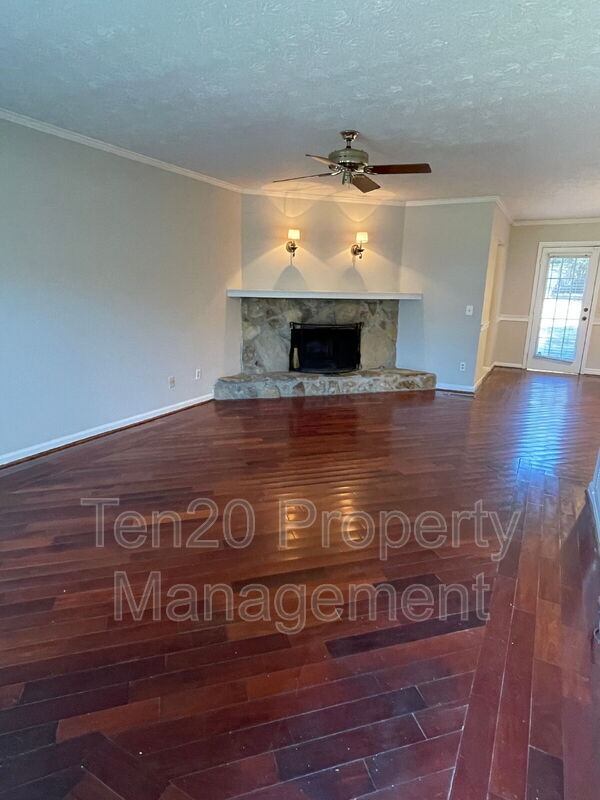 Building Photo - 7308 Paprika Ln