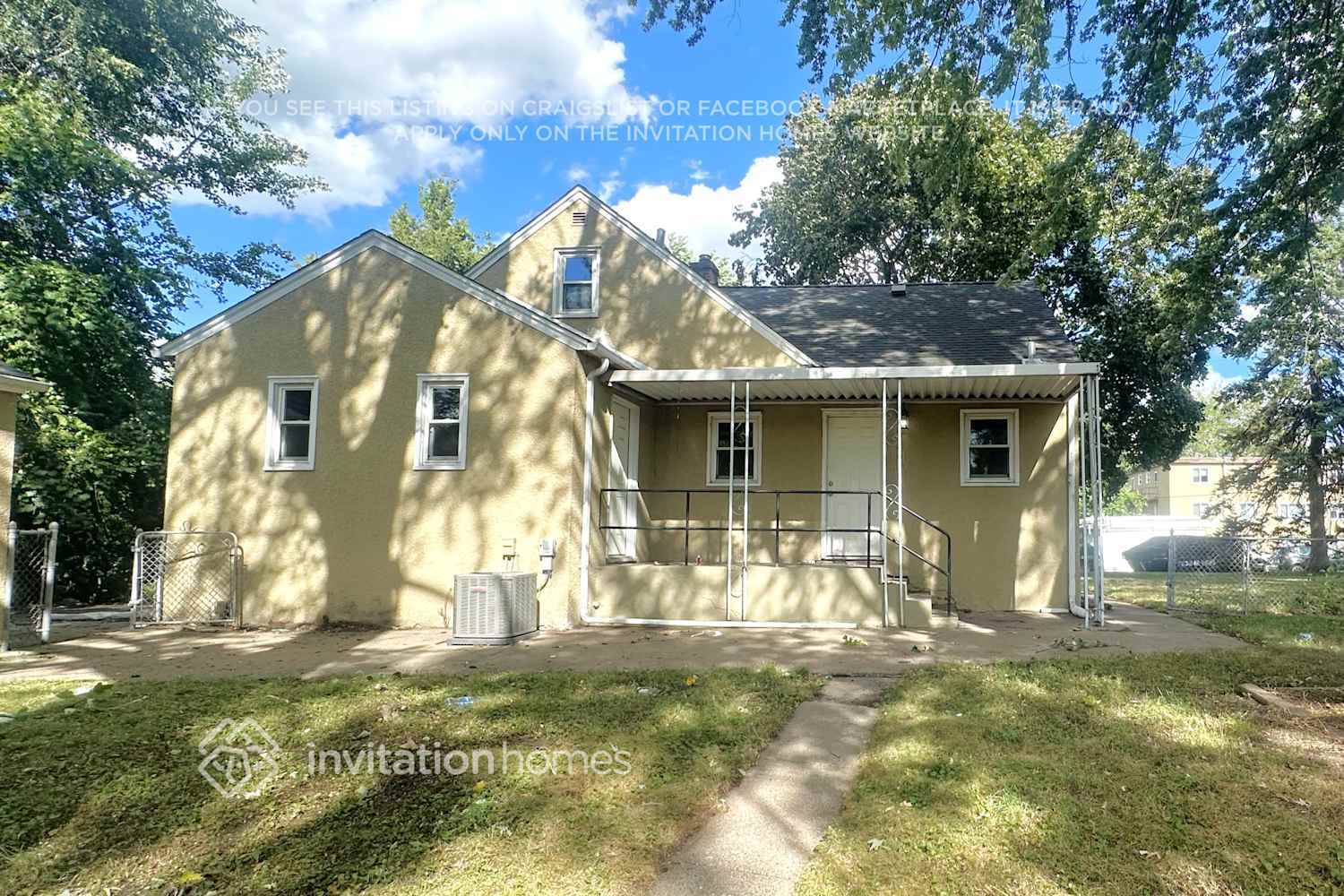Building Photo - 3940 3rd St NE