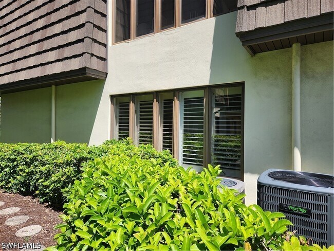 Building Photo - 1629 Spoonbill Ln