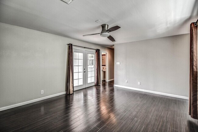 Building Photo - 21 E McKinley St