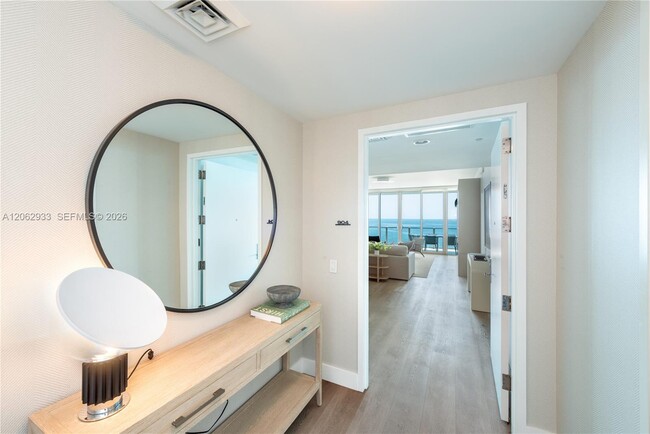 Building Photo - 360 Ocean Dr