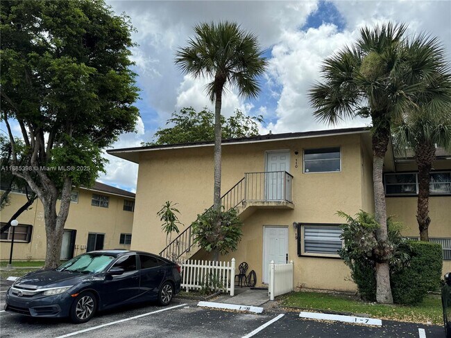 Building Photo - 15699 SW 73rd Cir Terrace