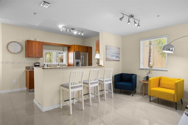 Building Photo - 18413 NE 27th Ct