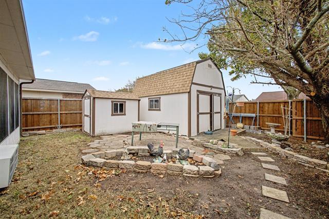 Building Photo - 8814 Linda Vista Dr