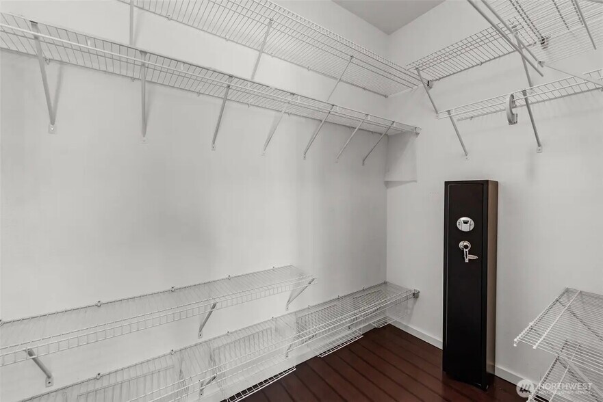 Building Photo - 12223 NE 109th Way