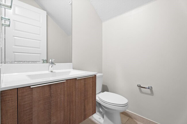 Building Photo - 8058 NW 105th Ct