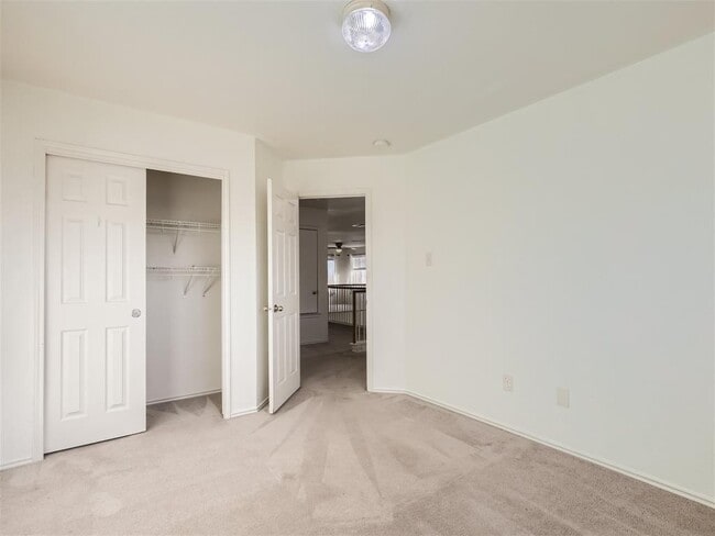 Building Photo - 13313 John Tyler St