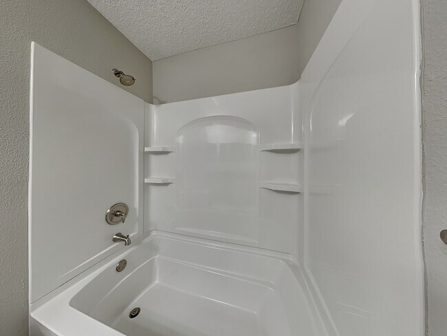 Building Photo - 9399 N Del Rio Way