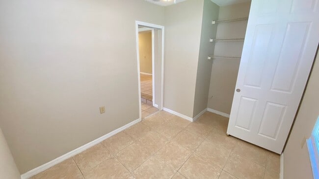 Building Photo - Cozy 3-Bedroom/1.5-bathroom Single Family Home in Casselberry!