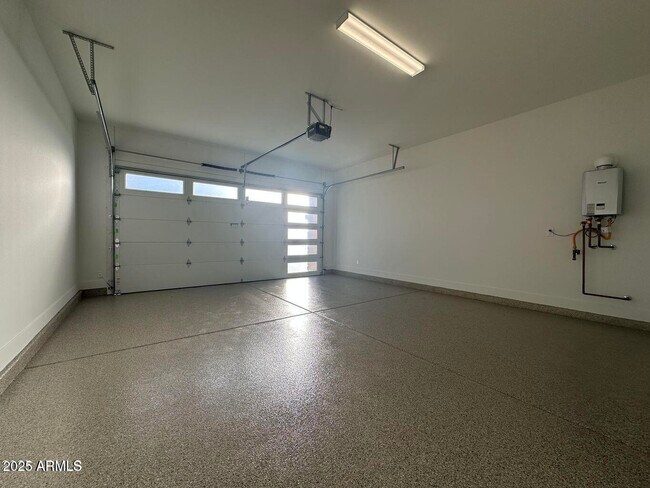 Building Photo - 6734 N 9th Dr
