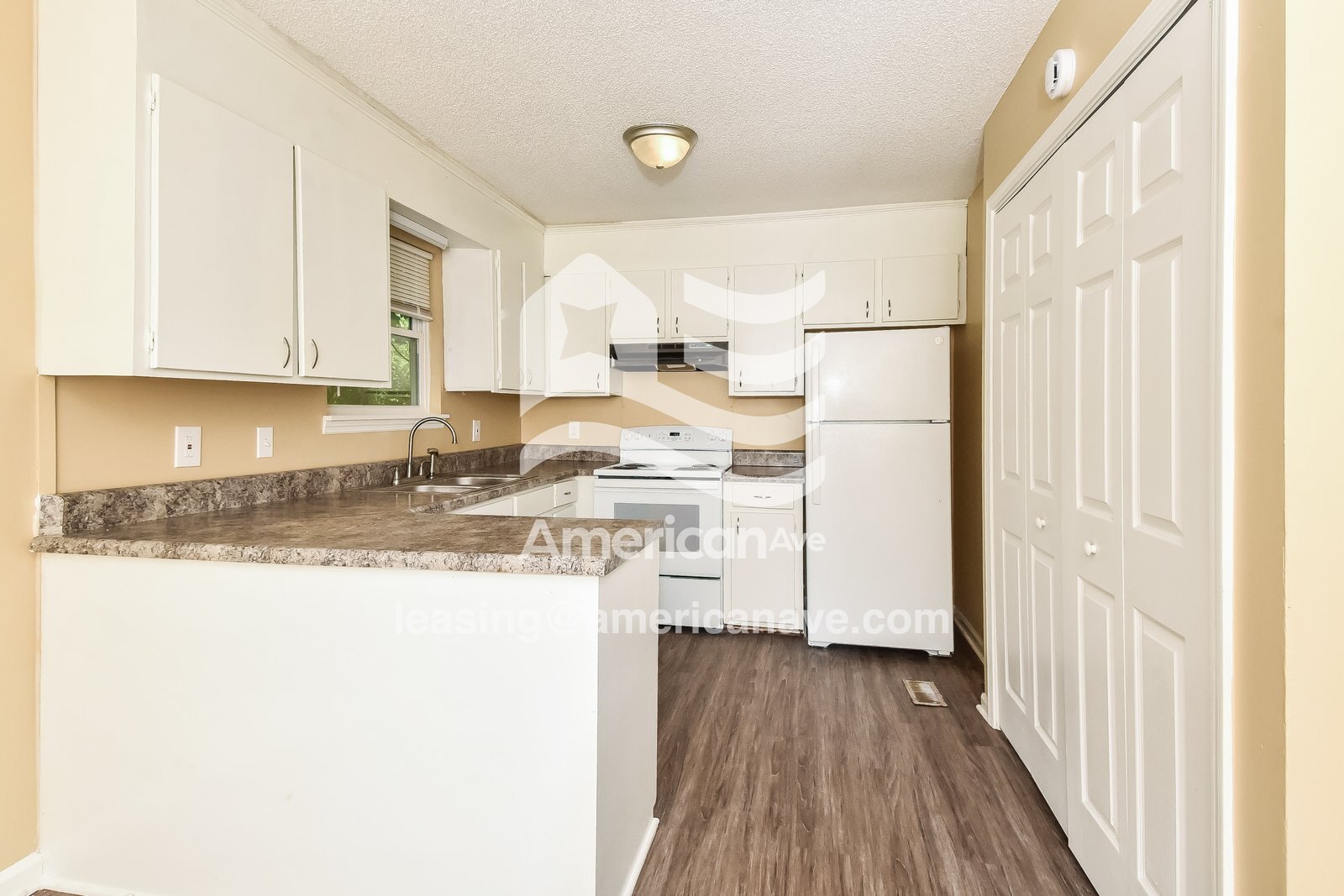 Building Photo - 7352 Pinedale Dr