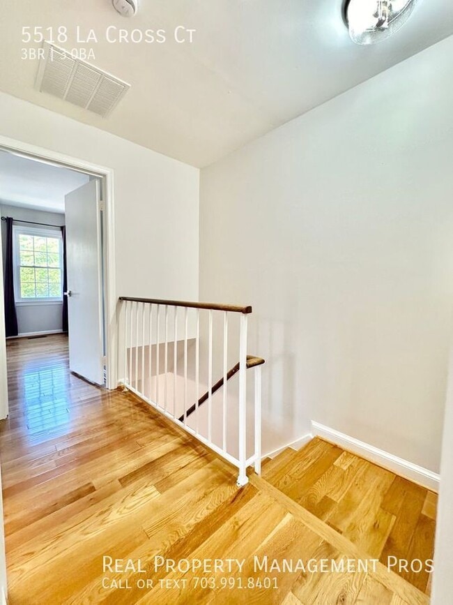 Building Photo - 5518 La Cross Ct