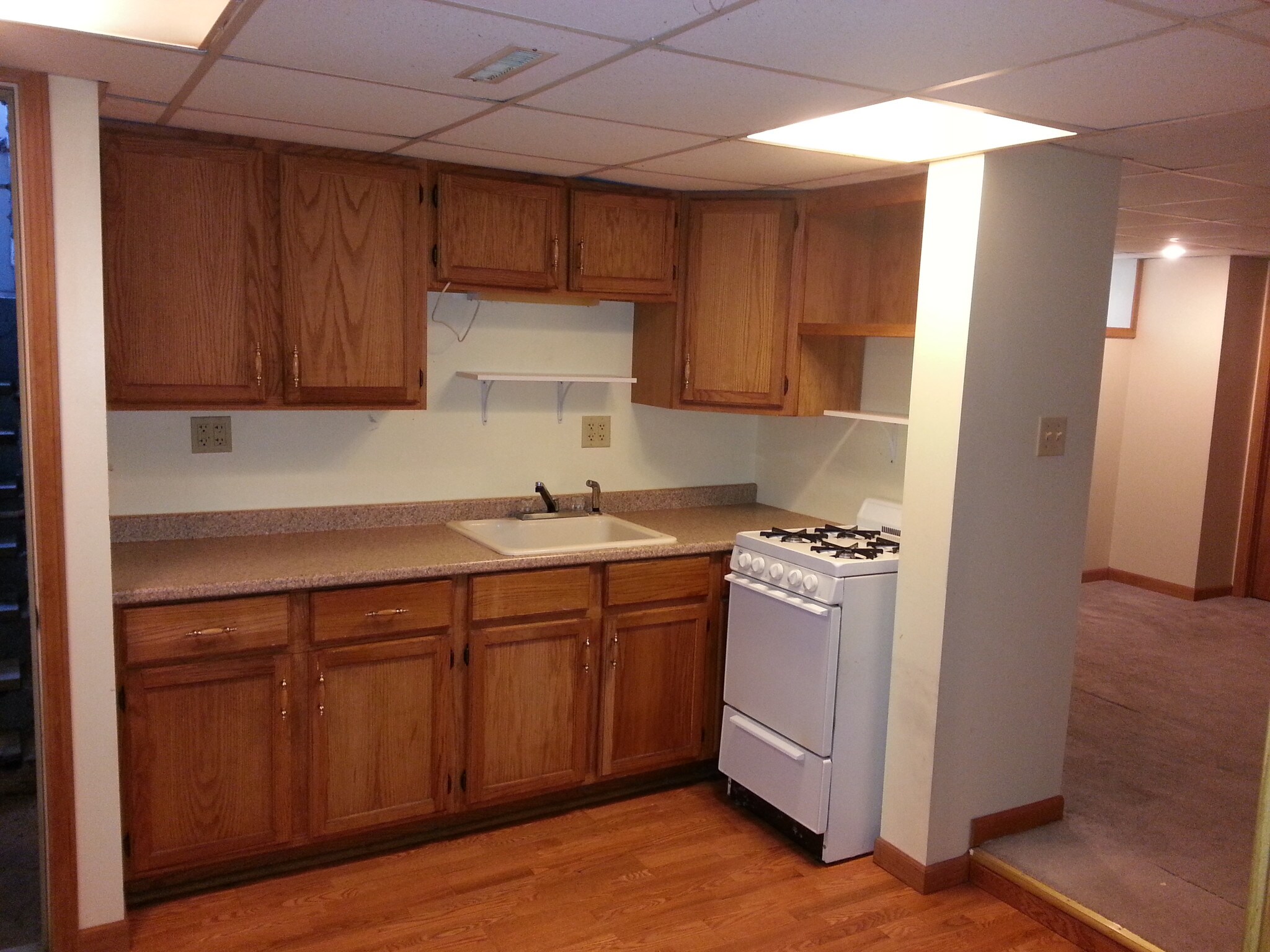 Building Photo - 421 E Lake St