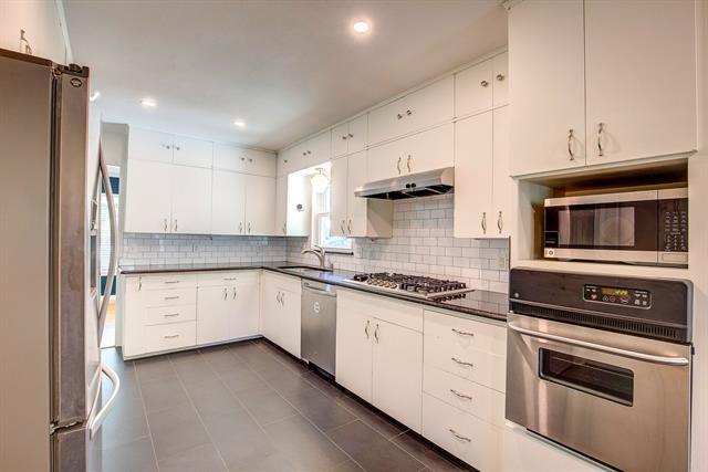 Building Photo - 6562 Locke Ave