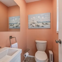 Building Photo - 202 Lake Hills Rd