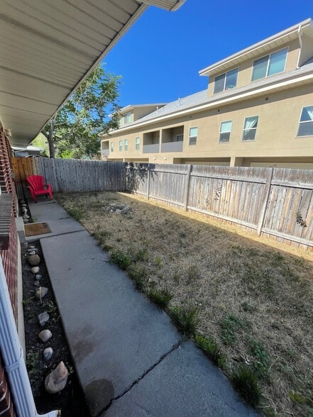 Building Photo - 2544 E 3300 S