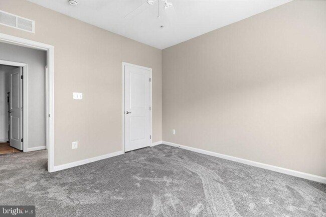 Building Photo - 7420 Brunson Cir