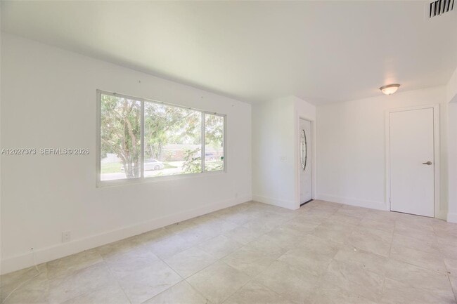 Building Photo - 3327 Sapphire Rd