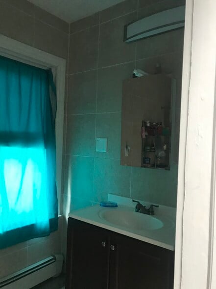 Building Photo - 161 Franklin Ave