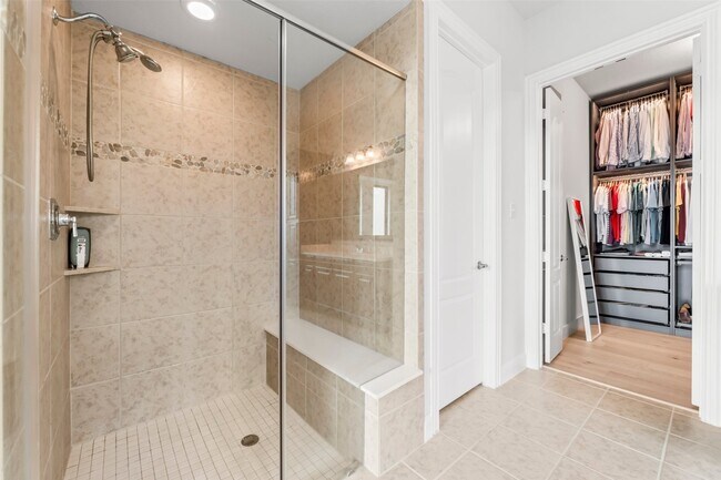 Building Photo - 1053 Bat Hawk Ct