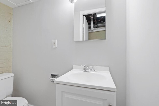 Building Photo - 249 11th St SE