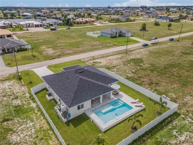 Building Photo - 3015 NW 42nd Ave