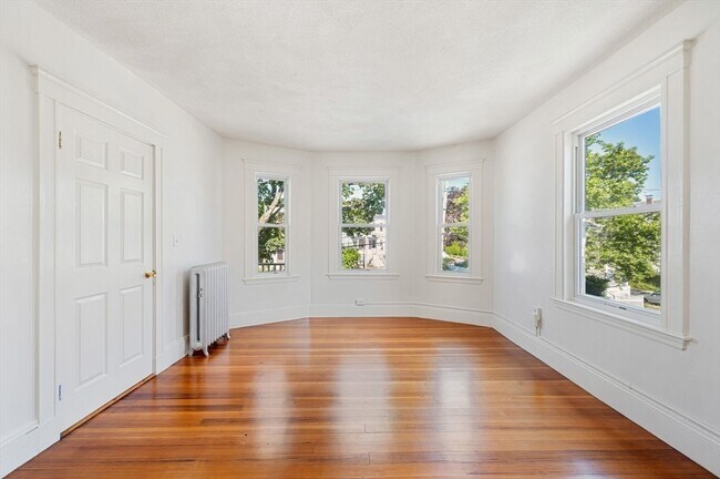 Building Photo - 62-64 Flett Rd