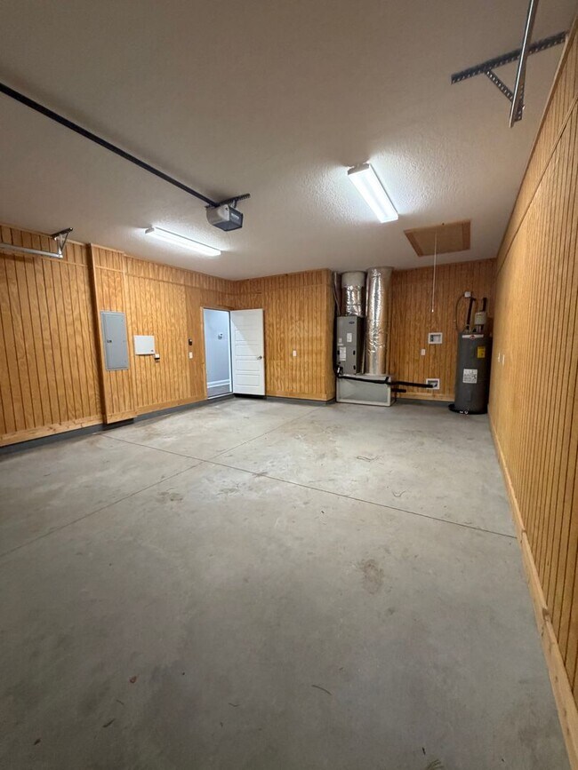 Building Photo - 158 The Villas Wy