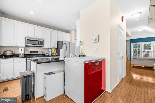 Building Photo - 13967 Gill Brook Ln