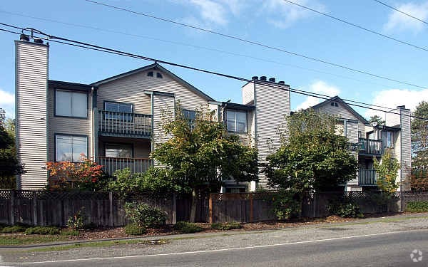 Building Photo - Mirrorwood Apartments