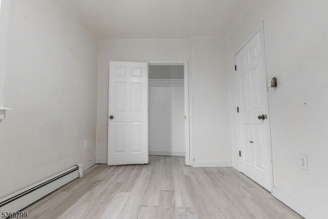 Primary Photo - 253 Goldsmith Ave