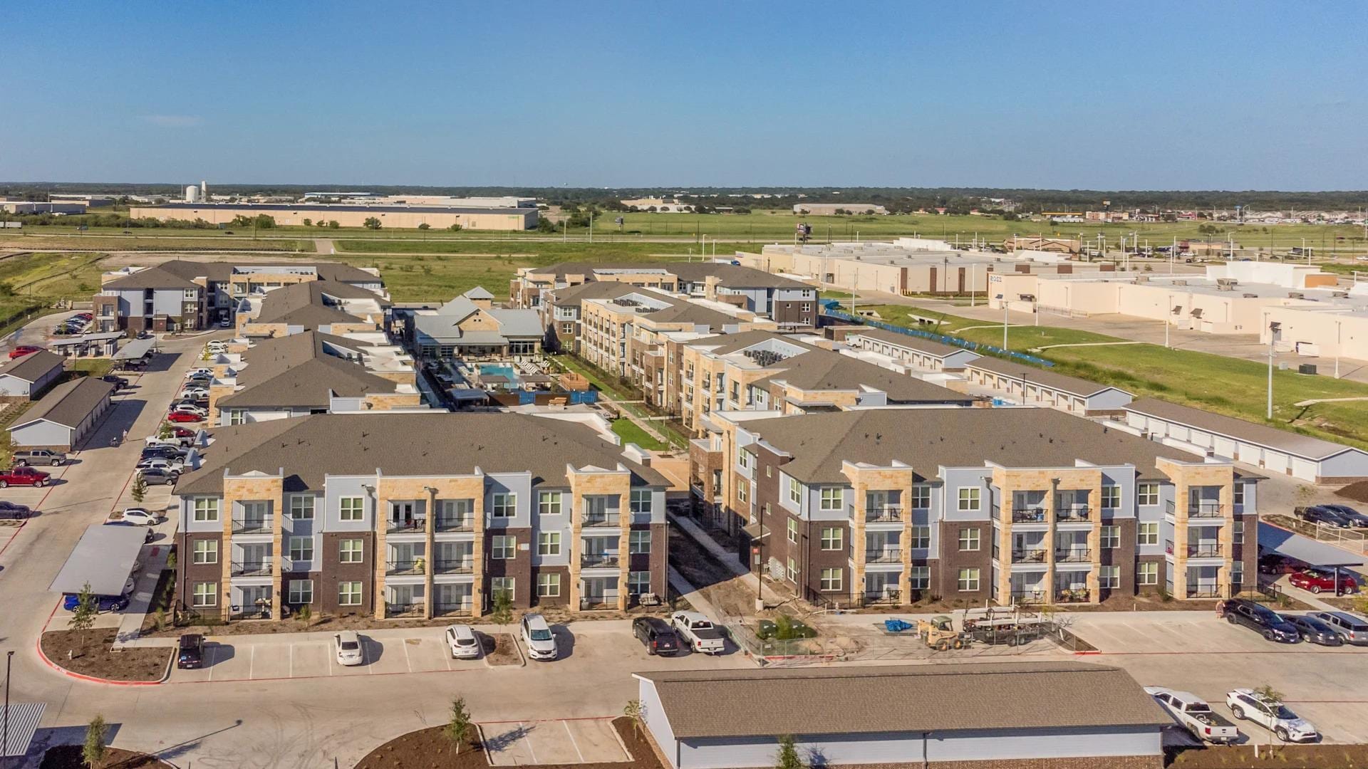 Building Photo - 551 Crossroads Pkwy
