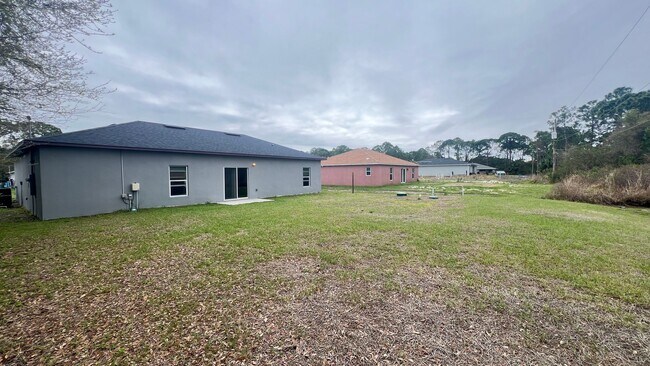 Building Photo - Beautiful 3 Bedroom, 2 Bathroom Home in Palm Bay!!