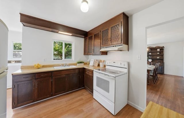 Building Photo - 848 Talbart St