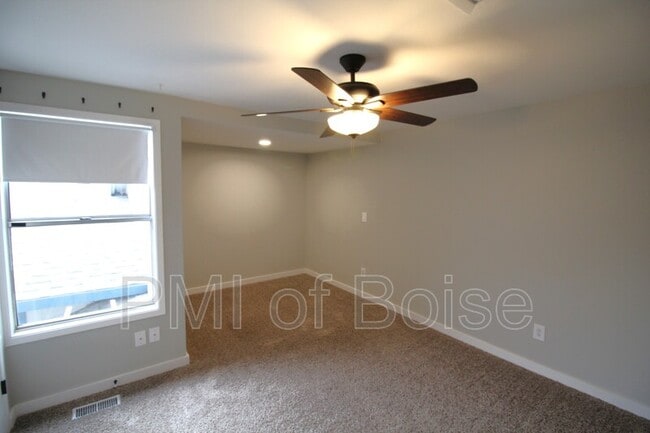 Building Photo - 6236 Coach Royale Ln