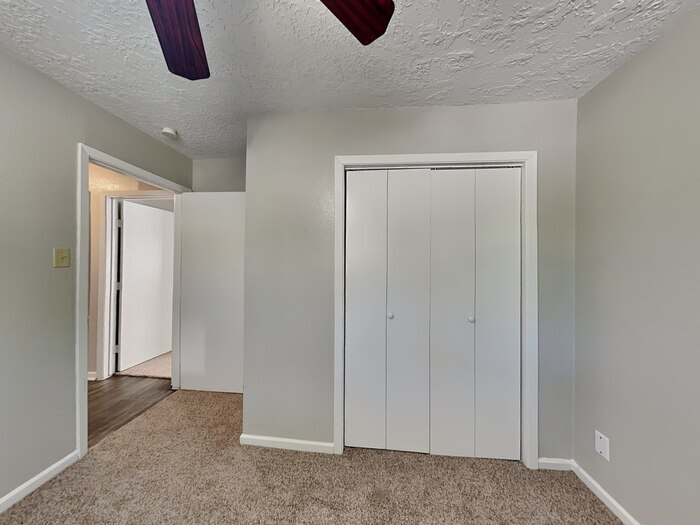 Building Photo - 23403 Verngate Dr