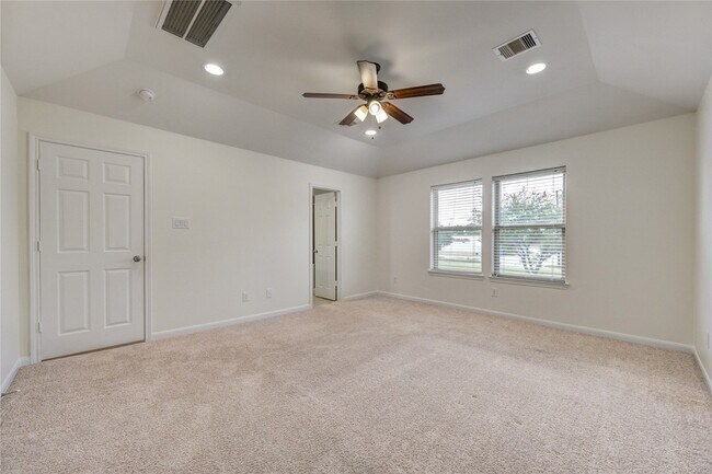 Building Photo - 17021 Wilthorne Gardens Ct