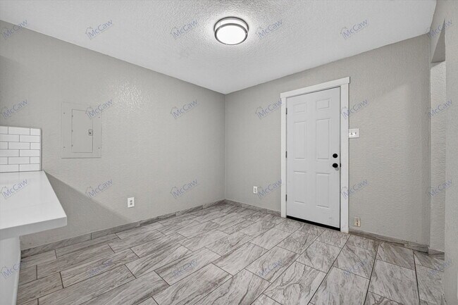 Building Photo - 5304 Carol Ave