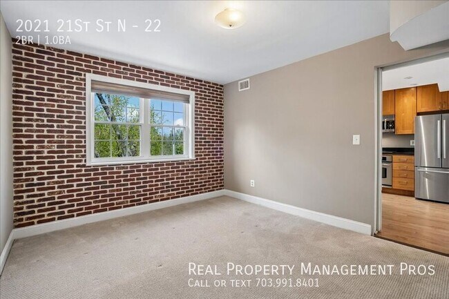 Building Photo - 2021 21st St N