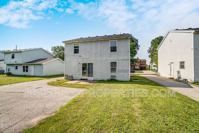 Building Photo - 3612 Willow Run Dr