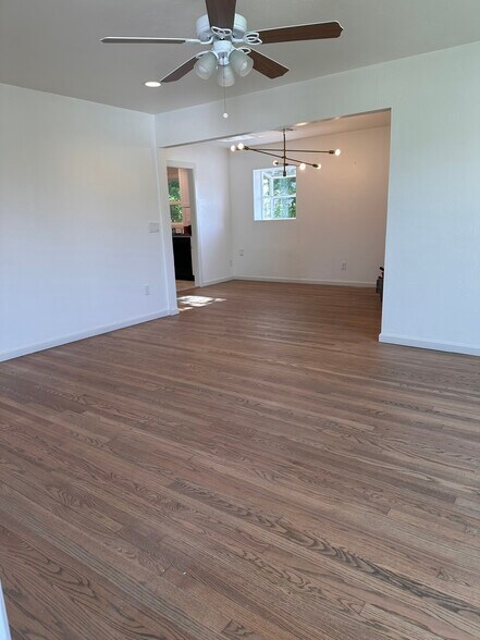 Building Photo - 708 NW 51st St