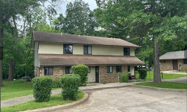 Building Photo - 2601 Upchurch St