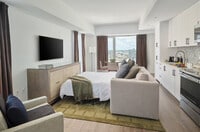 Building Photo - 200 Spring Garden St