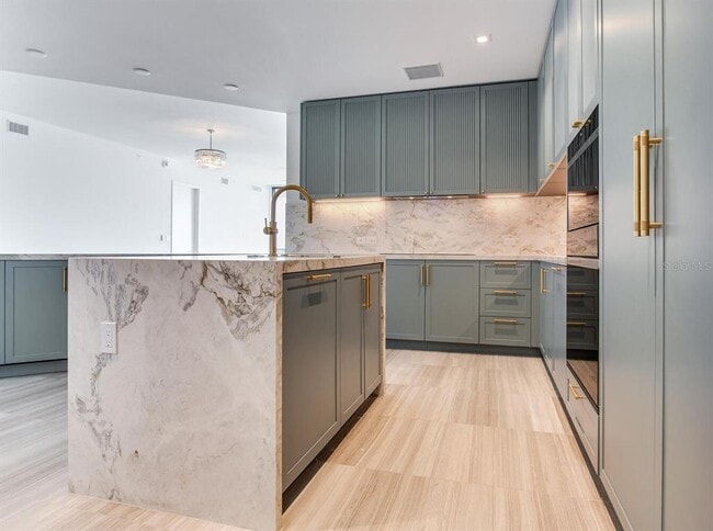 Building Photo - 2912 W Santiago St