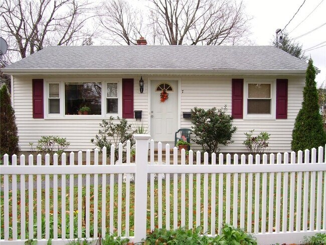 Primary Photo - 7 Garden St