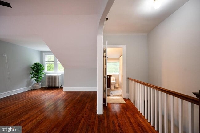 Building Photo - 1406 Lovering Ave