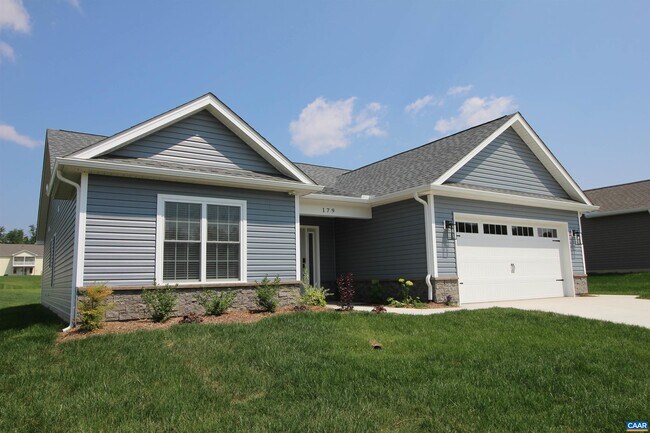 Building Photo - 179 Langley Dr