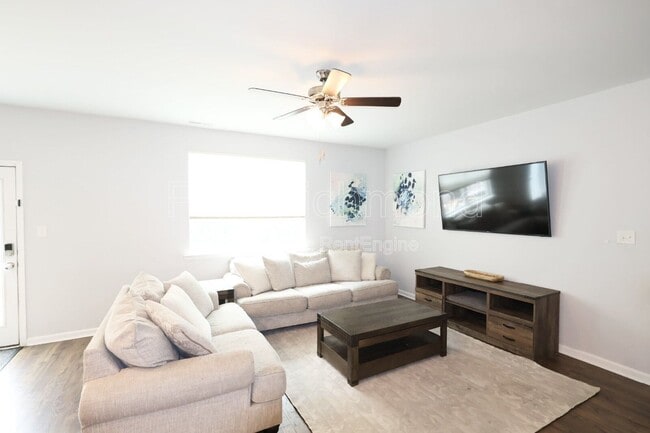 Building Photo - 5918 Brailen Dr