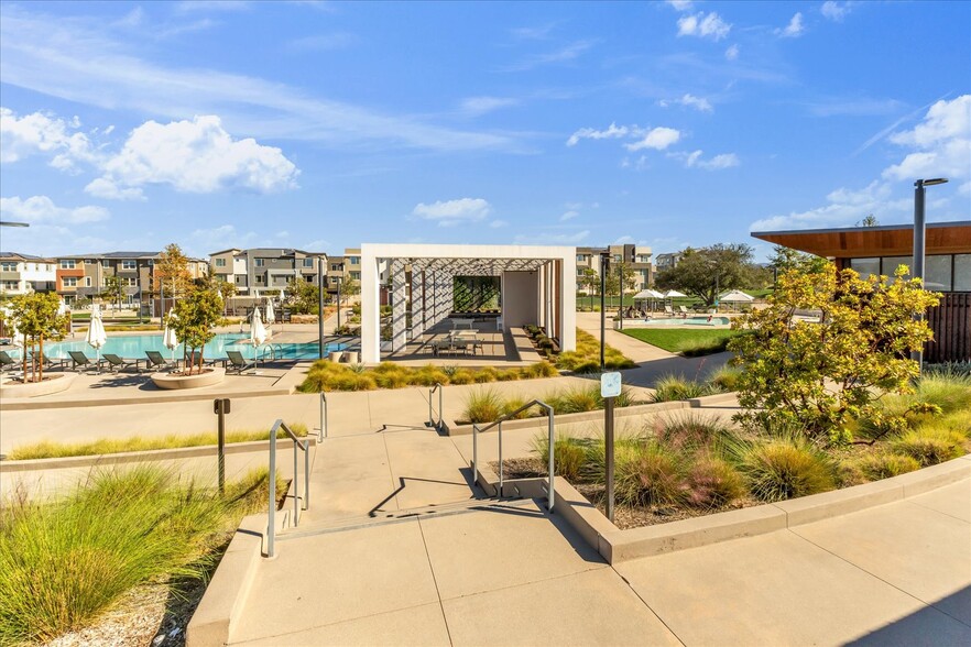 Building Photo - 27116 Valley Oak Pl